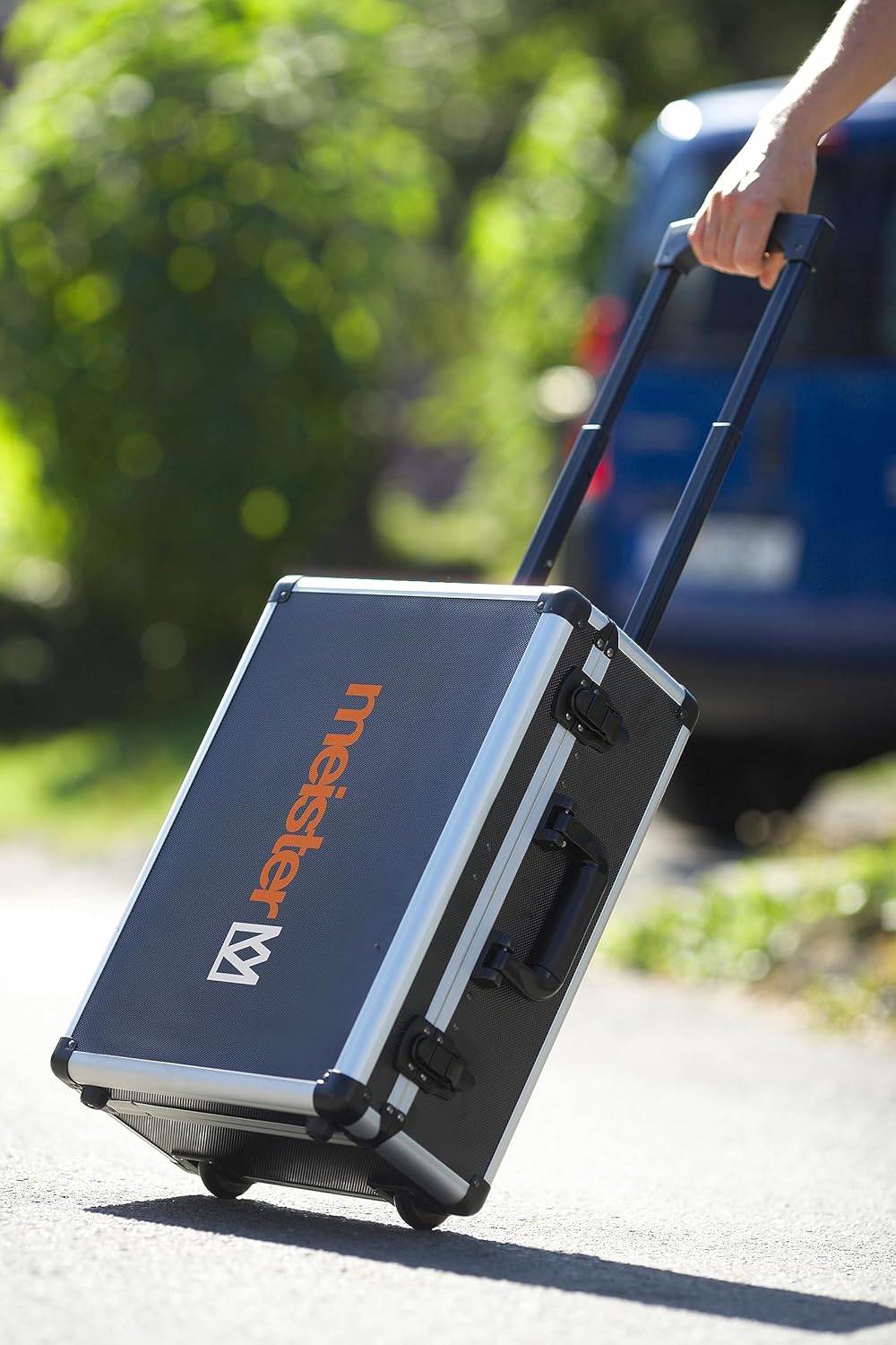 Werkzeugtrolley 230-teilig mit Handwerkzeugen Aluminiumkoffer Rollen und Teleskopgriff 8973740