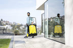 Kehrmaschine S 6 Twin 860 mm Arbeitsbreite 38 l Kehrbehälter 2 Seitenbesen ergonomischer Schubbügel