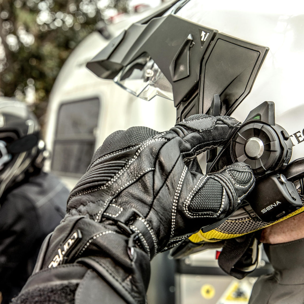 Motorrad Mesh Kommunikationssystem 30K mit Bluetooth HD-Lautsprechern und 2 km Reichweite im Doppelpack