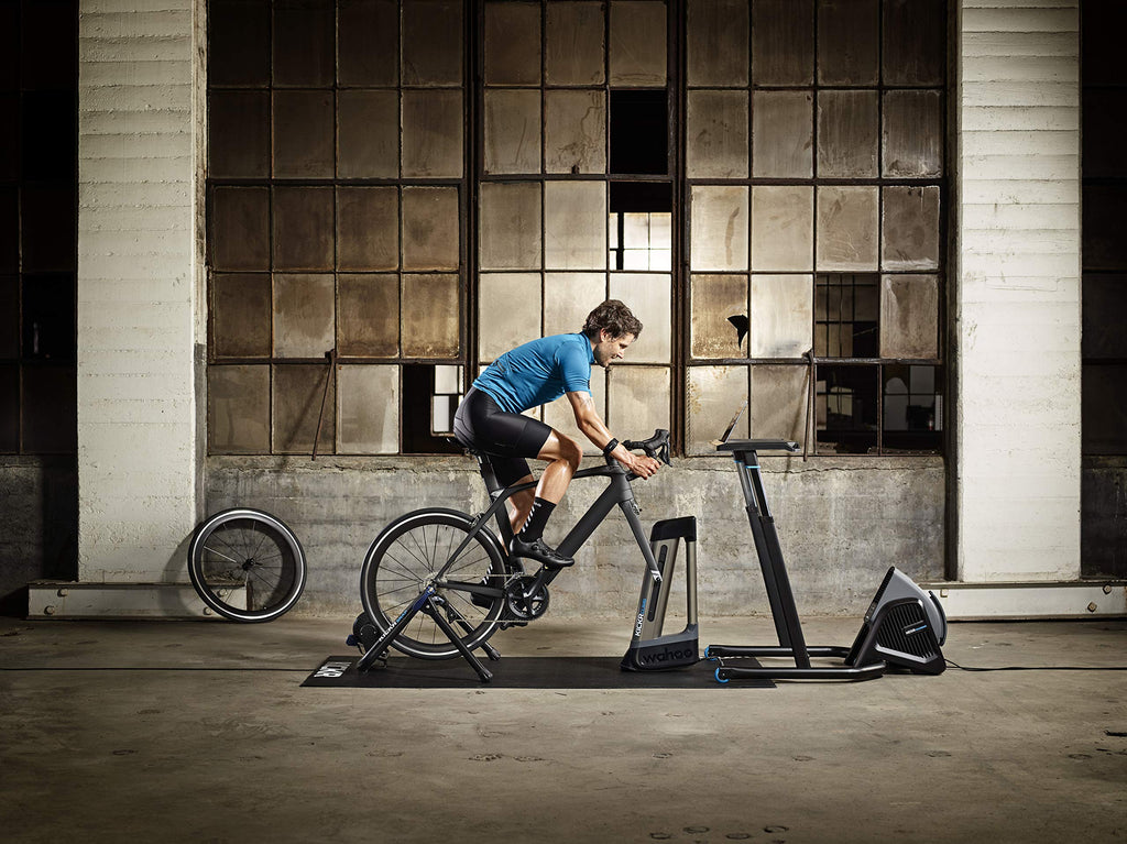 Bluetooth Ventilator KICKR HEADWIND 4 Geschwindigkeiten bis 48 km/h für Indoor Cycling mit App-Steuerung und ANT+