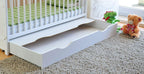 Baby Gitterbett mit Schublade 3-fach höhenverstellbar 6 cm Aloe Vera Matratze Zahnschienen umbaubar zum Juniorbett 120 x 60 cm Weiß