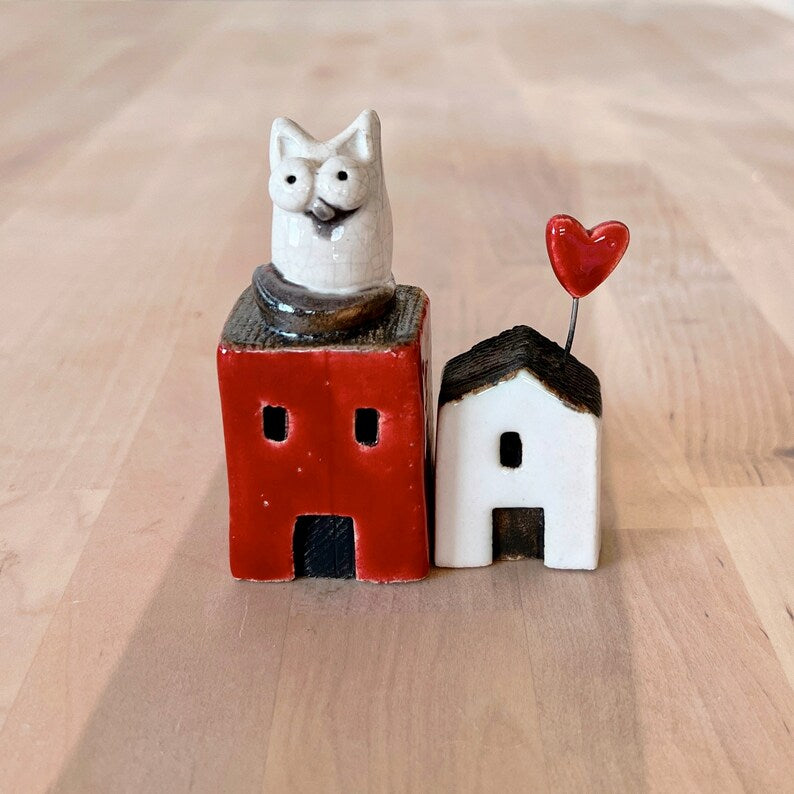 Set aus Keramikhäusern mit Katzenmotiv, Raku-Keramik, handgefertigt