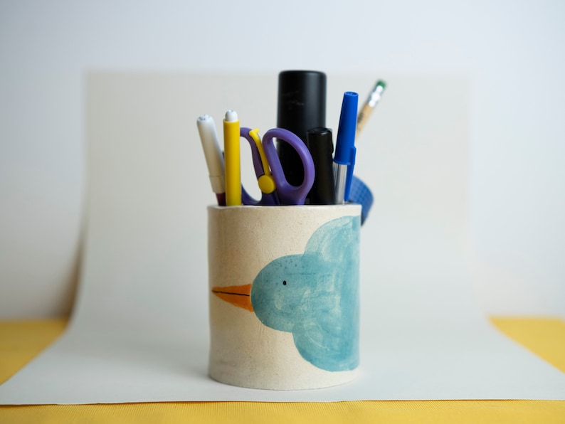 Keramik Bleistifthalter mit Vogel, Schreibtisch Organizer, Stiftebecher, Blau Türkis, Handbemalt, 90x85x85mm