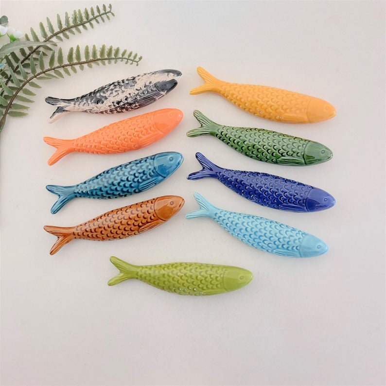 Keramik glasierte Sardine – Handgefertigte Hängedekoration (15-20 cm, verschiedene Farben)