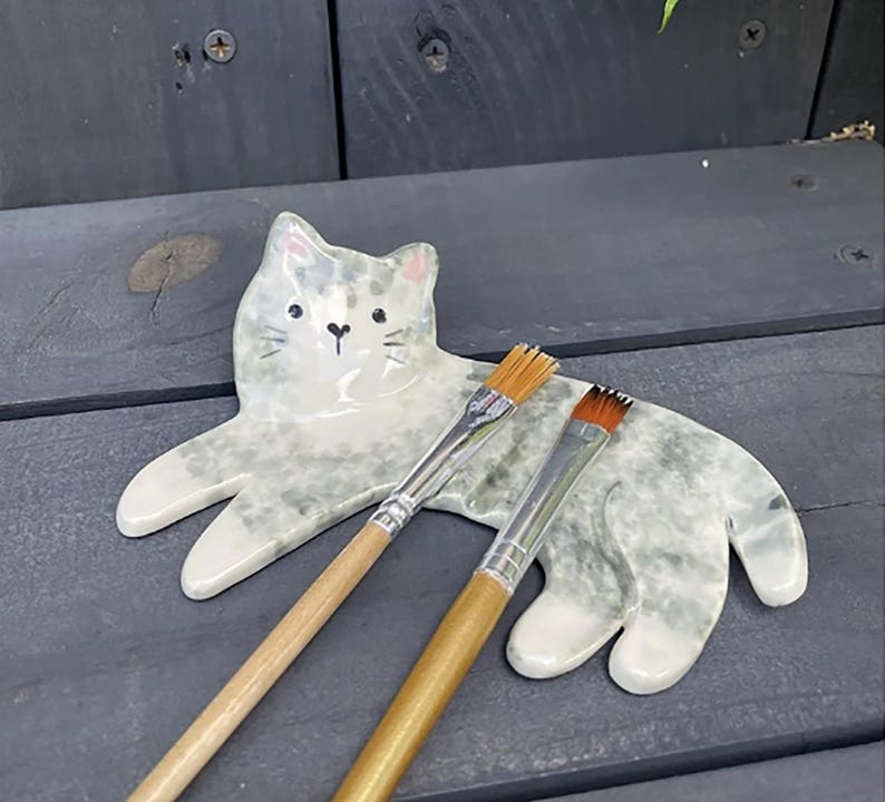 Handgefertigte Keramik Pinselhalter Katze, 13x8 cm, Steinzeugton
