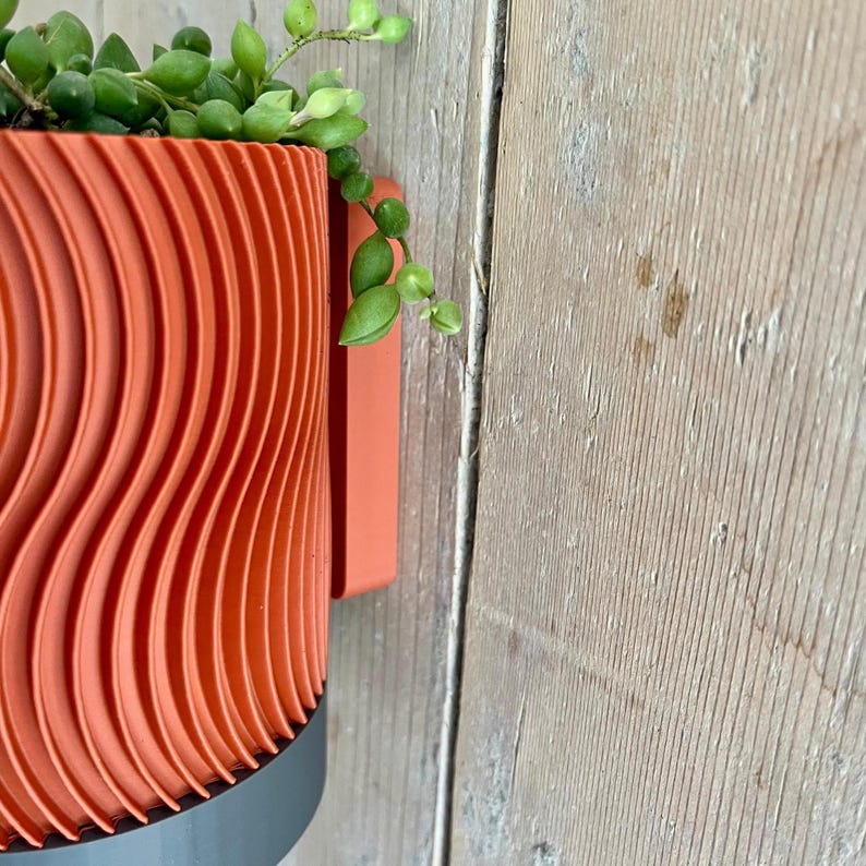 Selbstbewässernder Wandblumentopf mit Wasserreservoir – Moderner Pflanzentopf, Weiß, Aufhängung, Minimalistisch, 120x90 mm