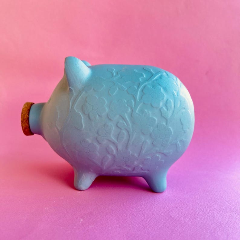 Keramik-Sparschwein mit Blumenrelief, Steinzeug, Grau, 16 cm Höhe