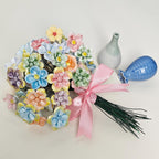 Handgefertigte Keramikblume, pastellfarbene Wohnkultur, flexible Drahtstiele, glänzende Handglasur
