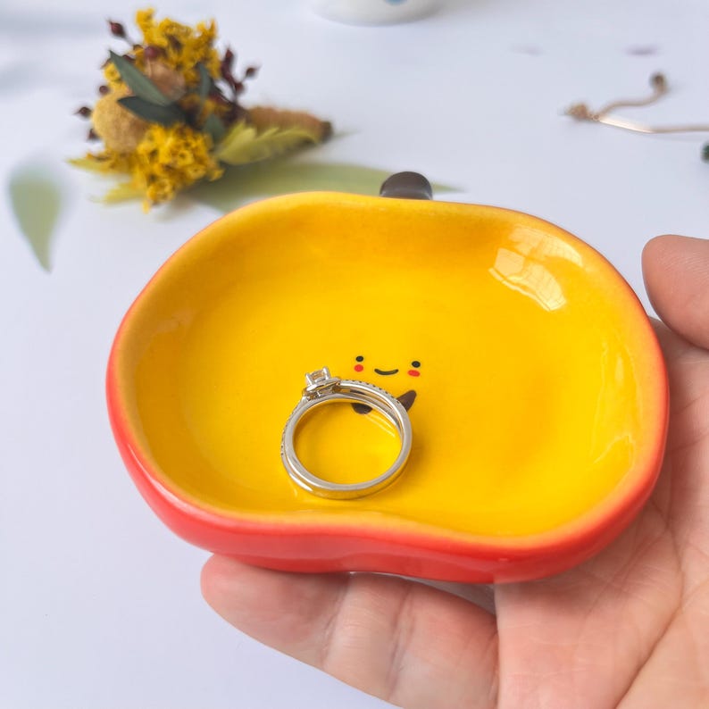 Kawaii Handbemalte Apfel Keramik Ring Schale, Schreibtisch Dekor Schmuck Halter, 9 cm