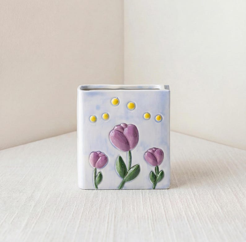 Keramik Stiftebecher mit 3D Blumenmuster, Tulpen oder Gänseblümchen, Schreibtisch Organizer, Stiftehalter, 11x7x12 cm