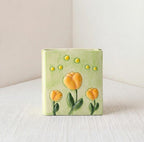 Keramik Stiftebecher mit 3D Blumenmuster, Tulpen oder Gänseblümchen, Schreibtisch Organizer, Stiftehalter, 11x7x12 cm