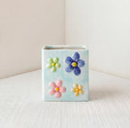 Keramik Stiftebecher mit 3D Blumenmuster, Tulpen oder Gänseblümchen, Schreibtisch Organizer, Stiftehalter, 11x7x12 cm