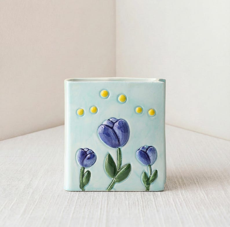 Keramik Stiftebecher mit 3D Blumenmuster, Tulpen oder Gänseblümchen, Schreibtisch Organizer, Stiftehalter, 11x7x12 cm