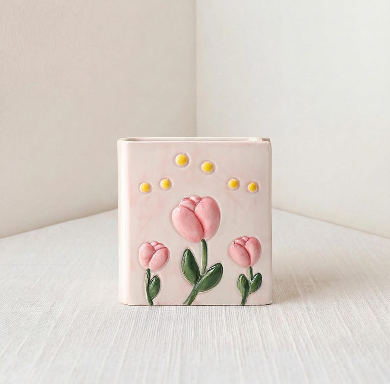 Keramik Stiftebecher mit 3D Blumenmuster, Tulpen oder Gänseblümchen, Schreibtisch Organizer, Stiftehalter, 11x7x12 cm