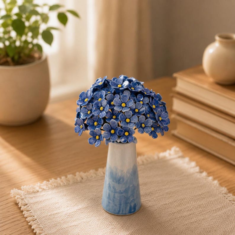 Vergissmeinnicht Keramikblumen, Blauer Blumenstrauß, Handgefertigter Blumendekor
