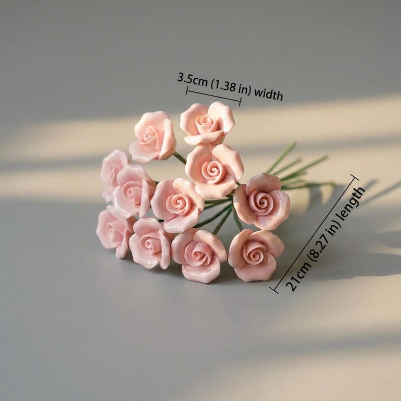 Keramik Blumenstrauß, glasierte Kunstblumen mit Drahtstiel, 21 cm Stiellänge, 3,5 cm Blütenkopf, Vase 10,5 cm