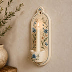 Keramik-Wandkerzenhalter mit blauen Blumen, für Stabkerze und Teelicht, handgefertigt