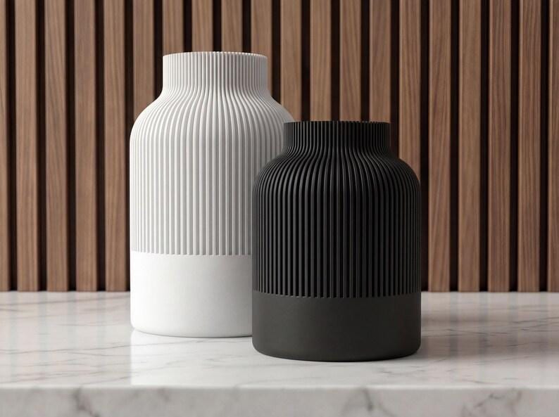 Gerippte Japandi-Vase, modernes minimalistisches Gefäß für Trockenblumen, Dekoration
