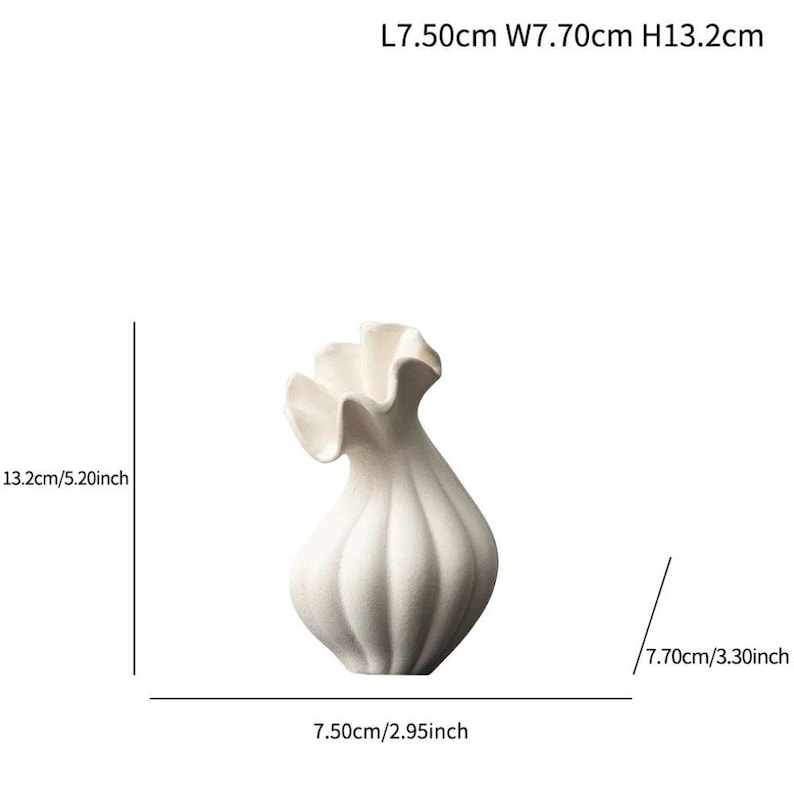 Moderne Keramikvase mit matter Oberfläche