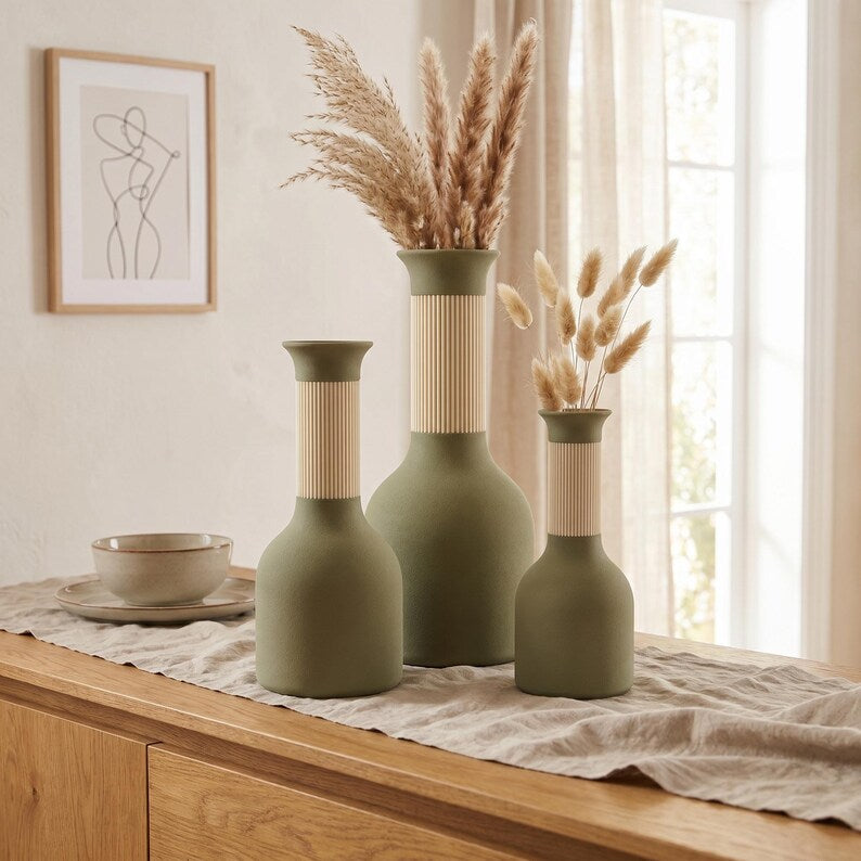 Moderne, zweifarbige Vase mit geripptem Hals und Soft-Touch-Oberfläche – wasserdicht – 24,5 cm